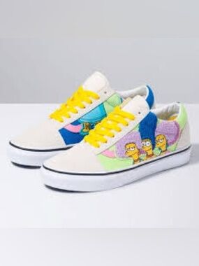 Vans Old Skool
The Simpsons Bouvier Sisters